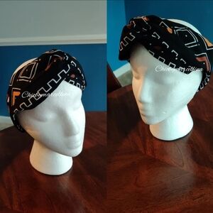Chicbymarcellina elastic headband, color black print with brown and white